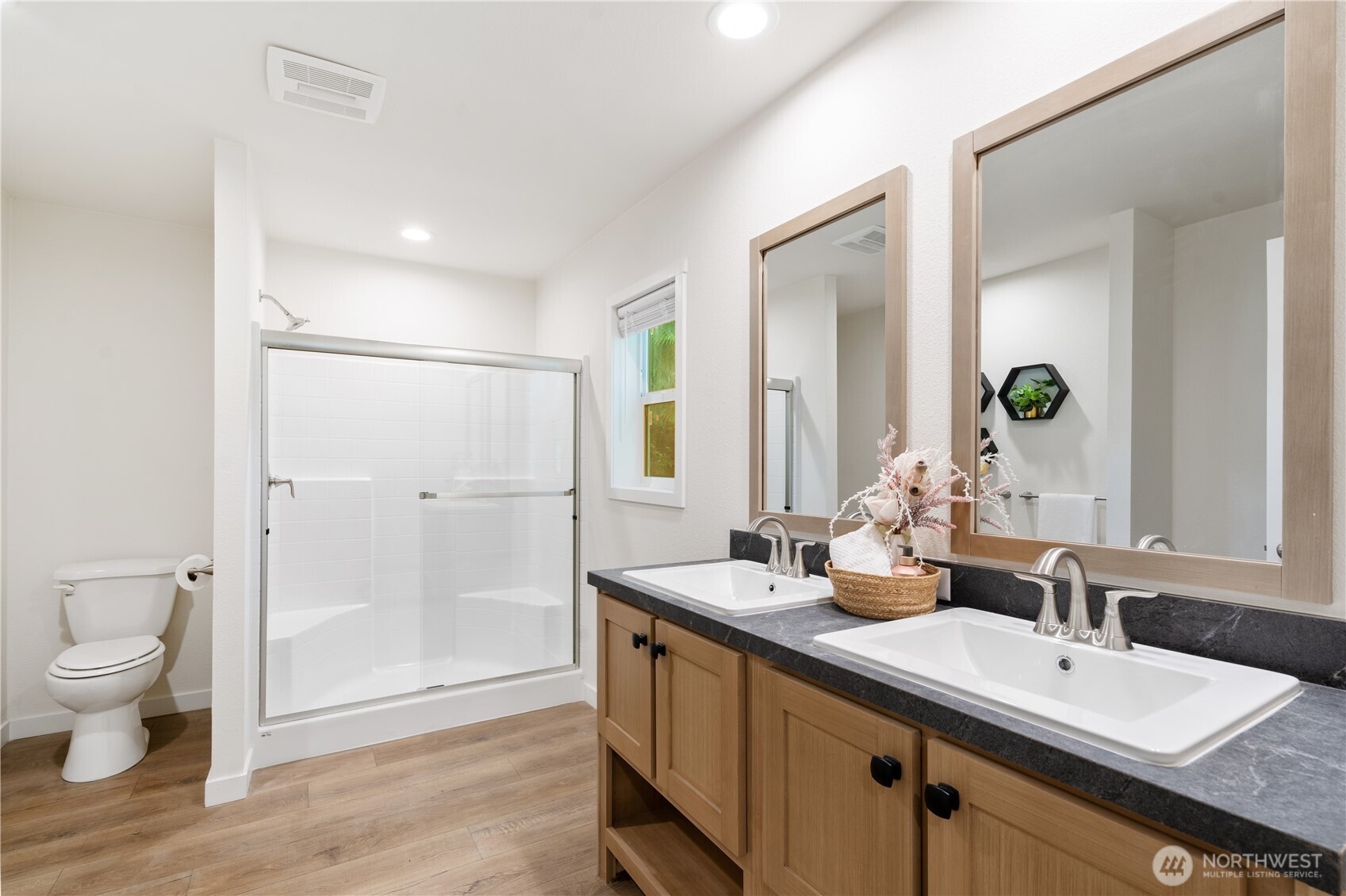1151 E Lakeshore Drive W