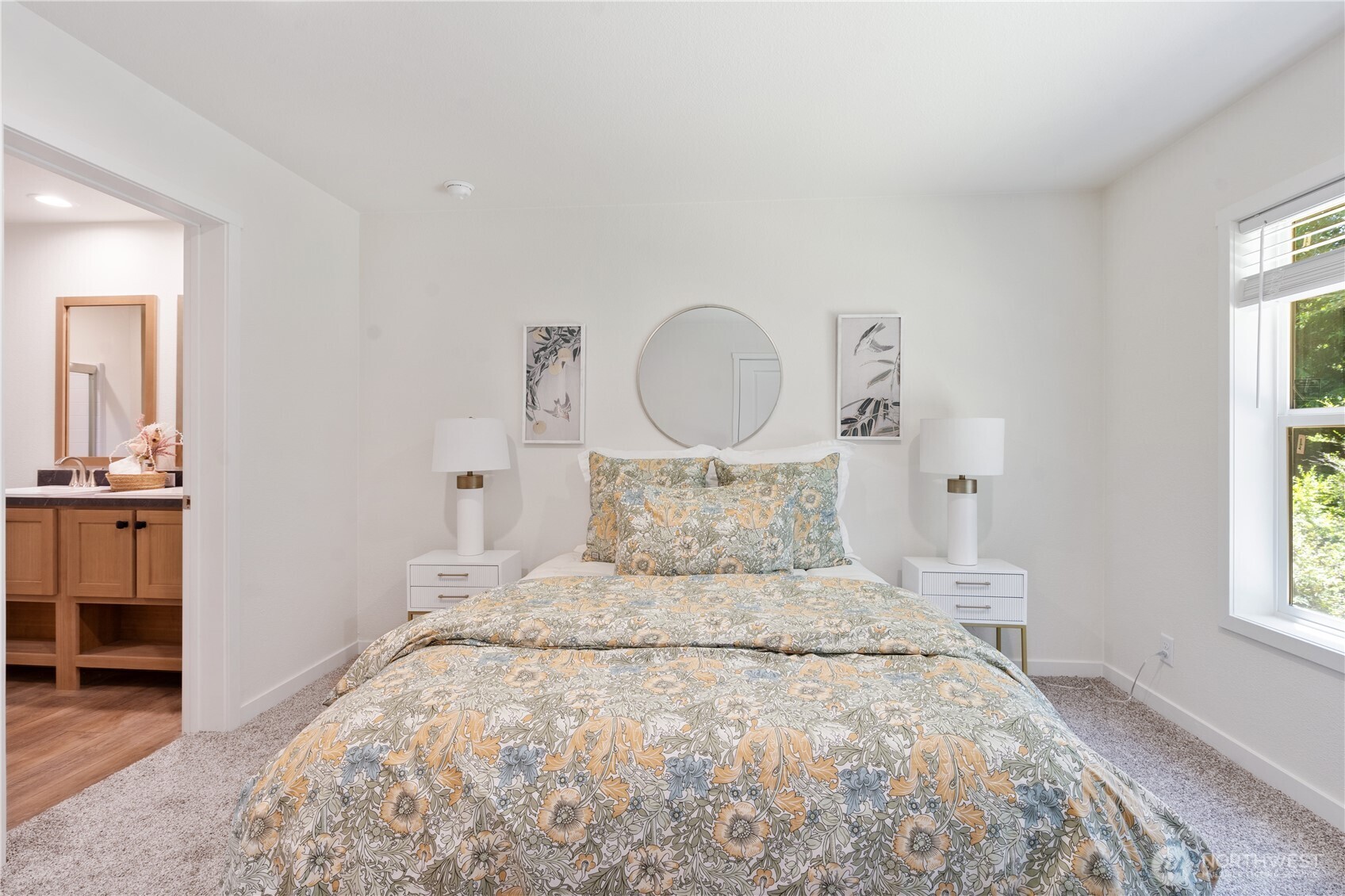 1151 E Lakeshore Drive W