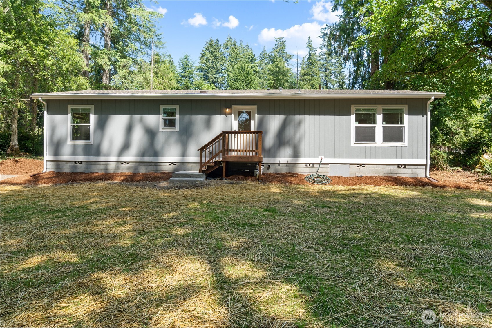 1151 E Lakeshore Drive W