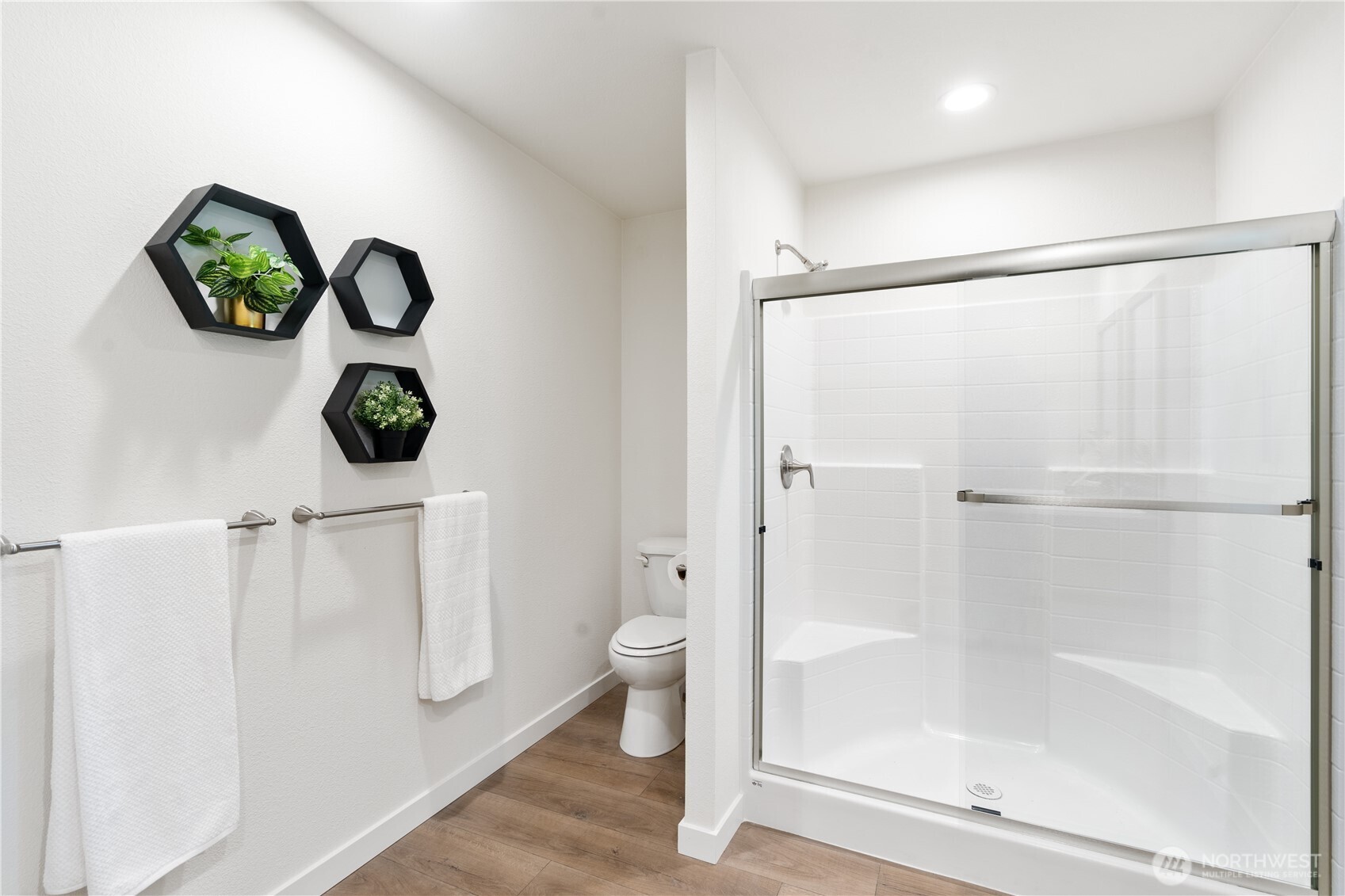 1151 E Lakeshore Drive W