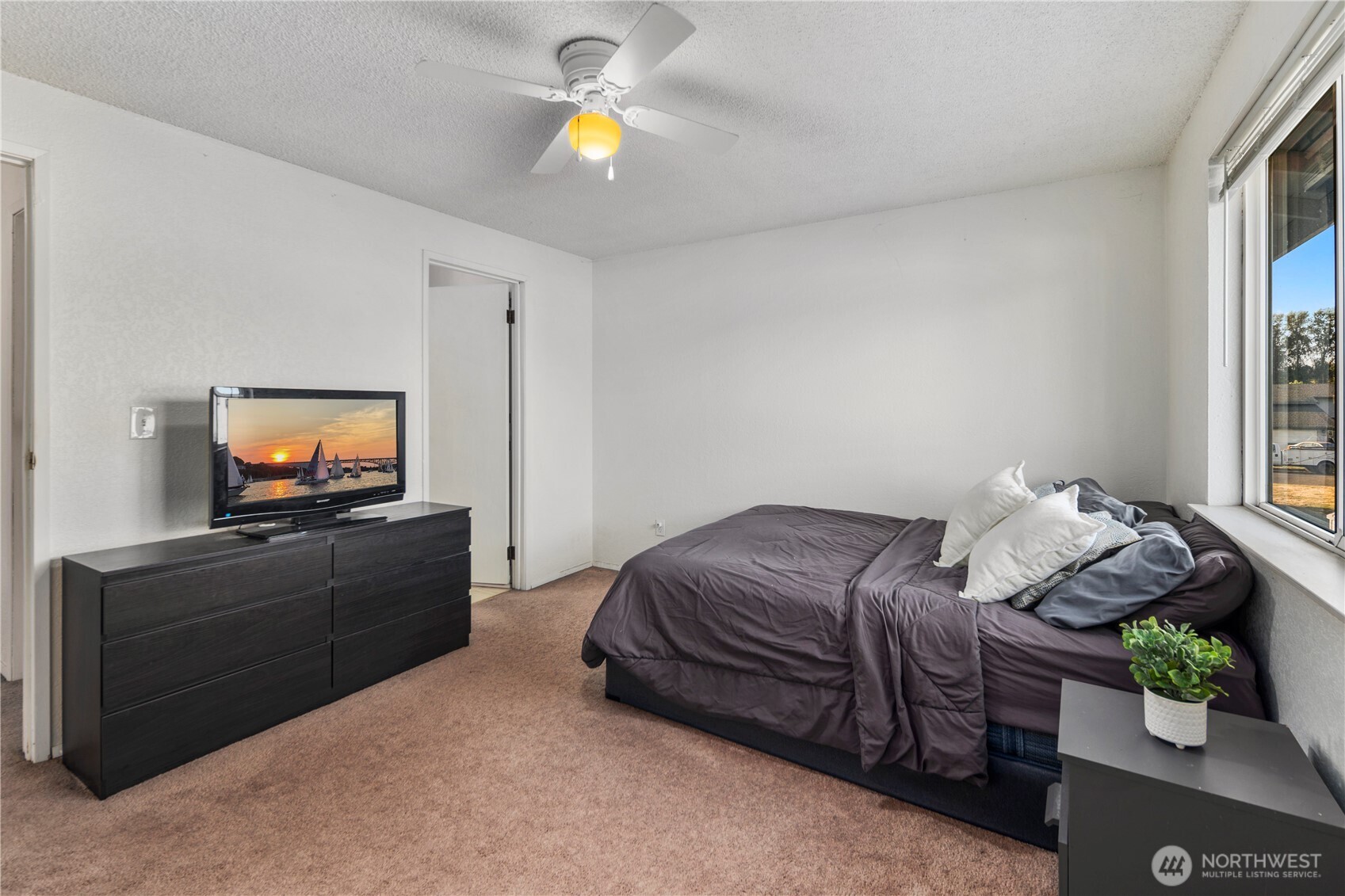1014 to 1016 11th Avenue NW