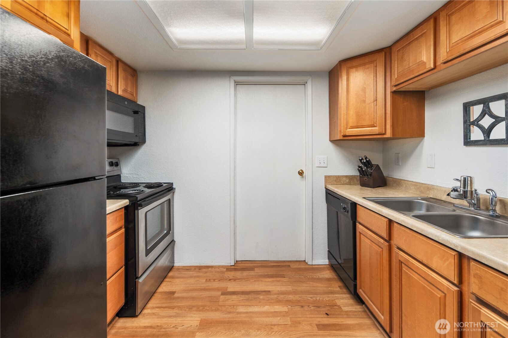1014 to 1016 11th Avenue NW