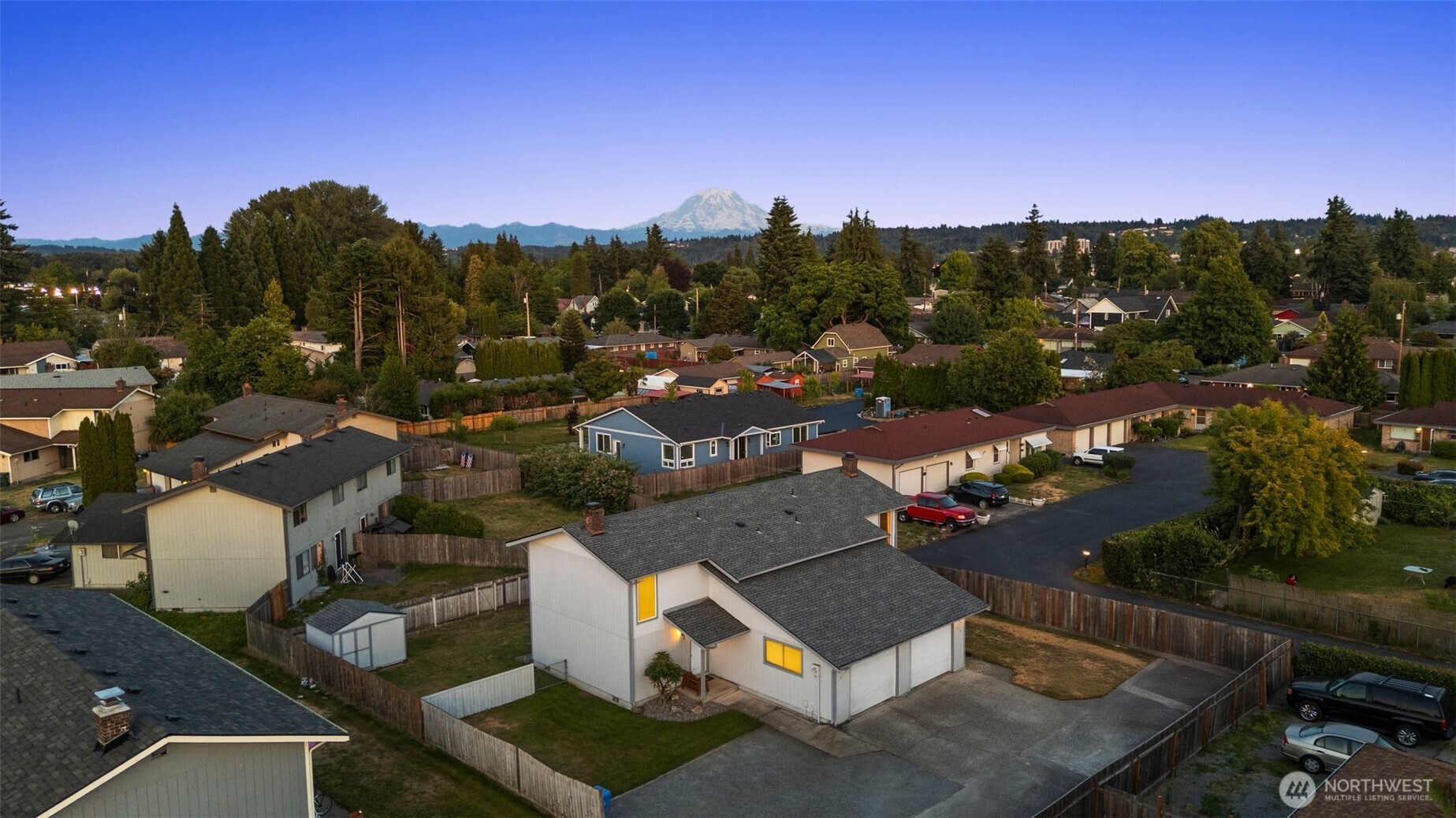 1014 to 1016 11th Avenue NW
