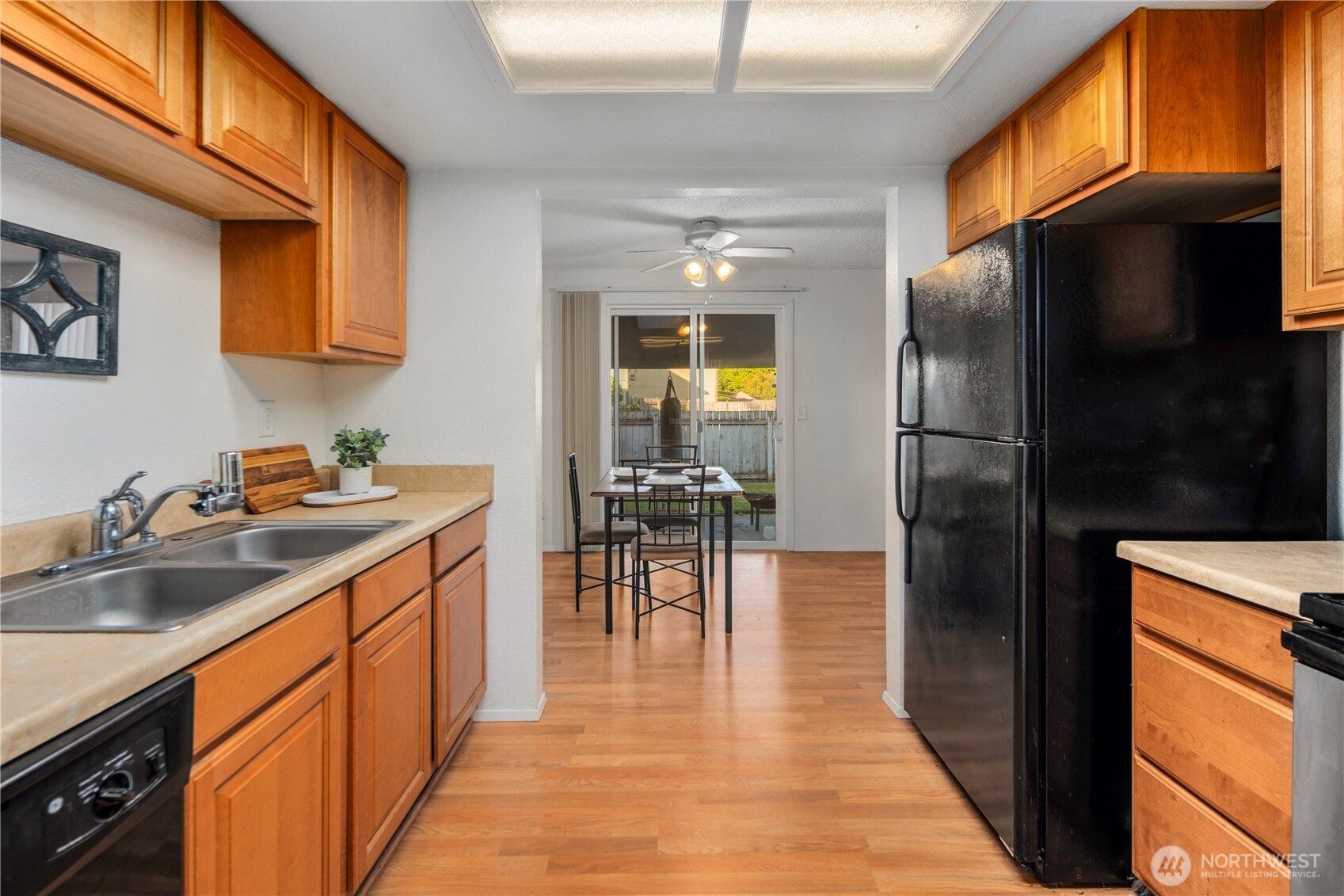 1014 to 1016 11th Avenue NW