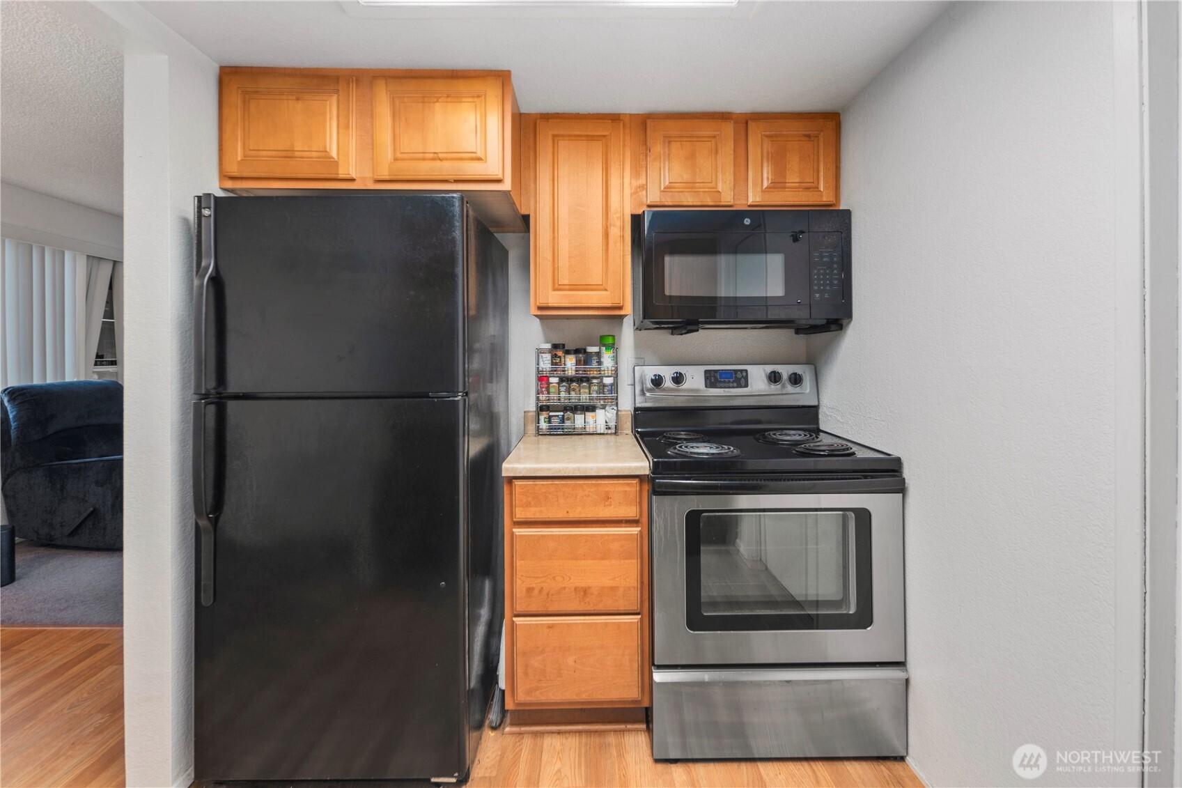 1014 to 1016 11th Avenue NW