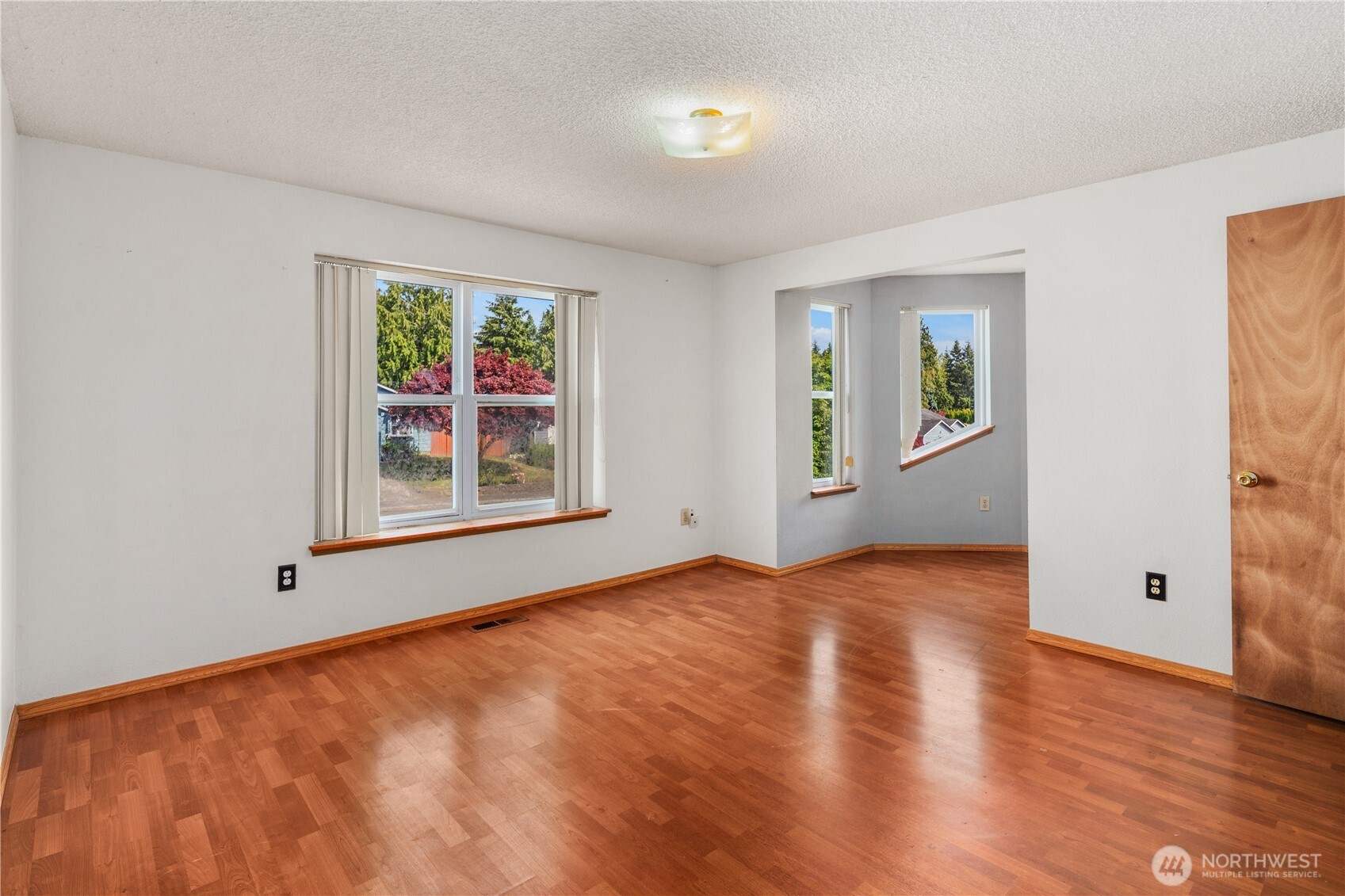 7402 7th Drive W