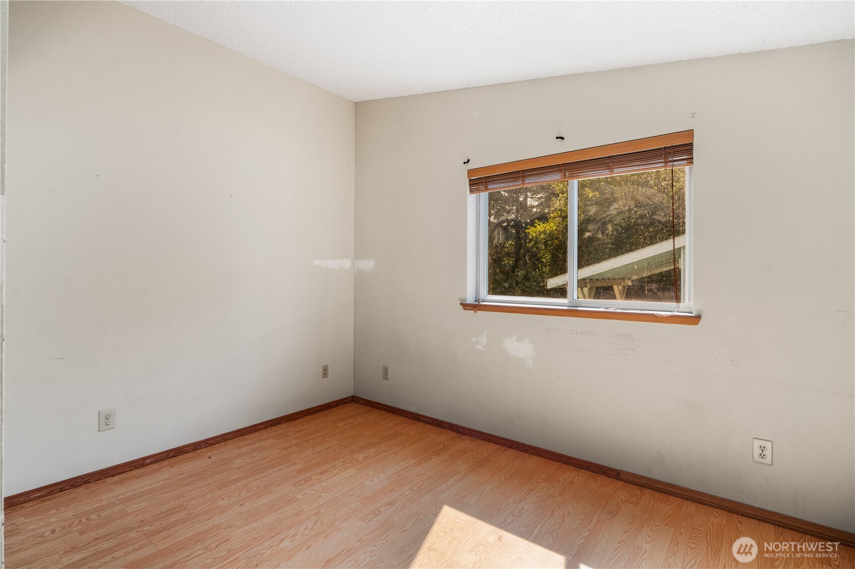 7402 7th Drive W