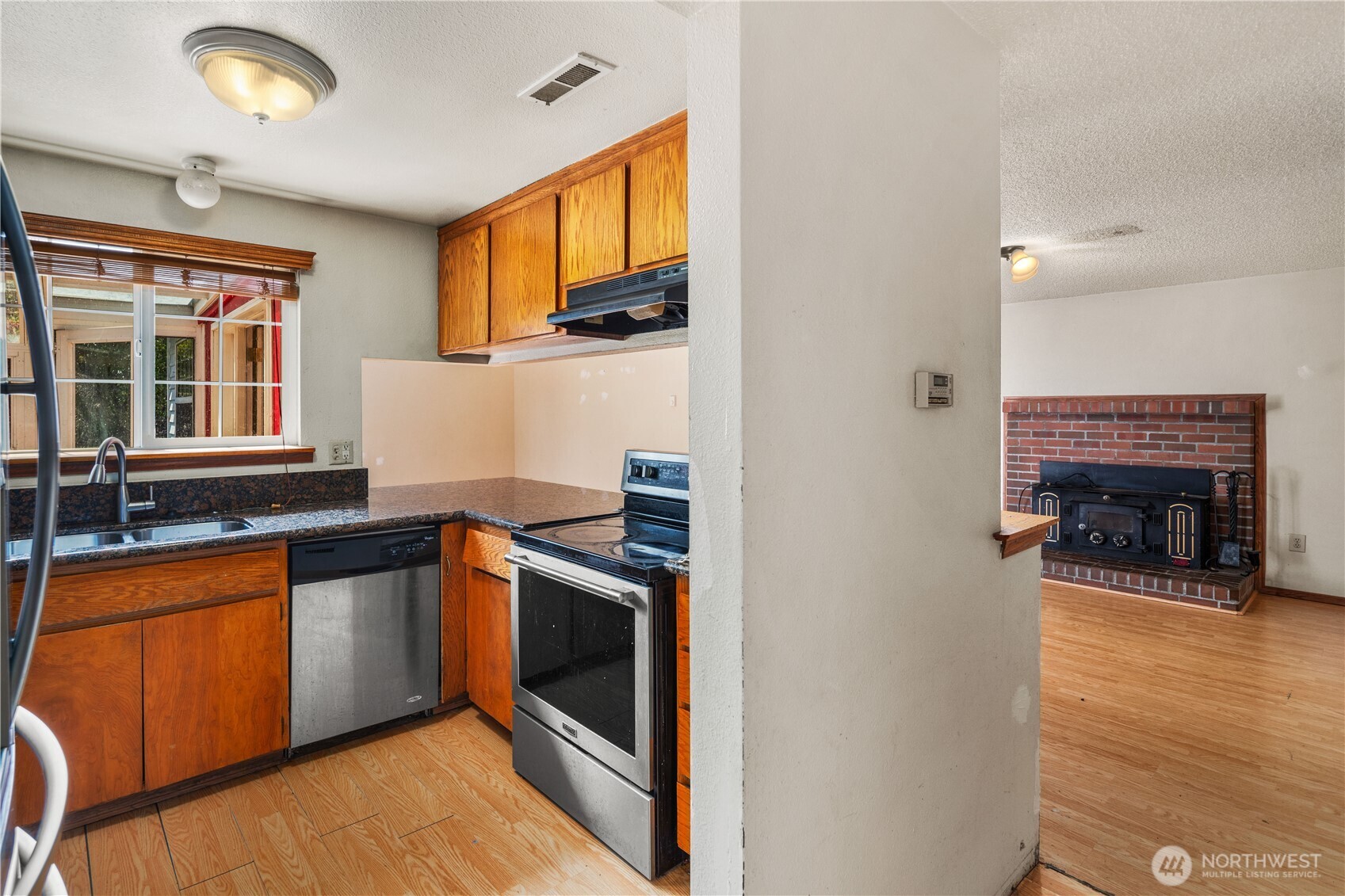 7402 7th Drive W