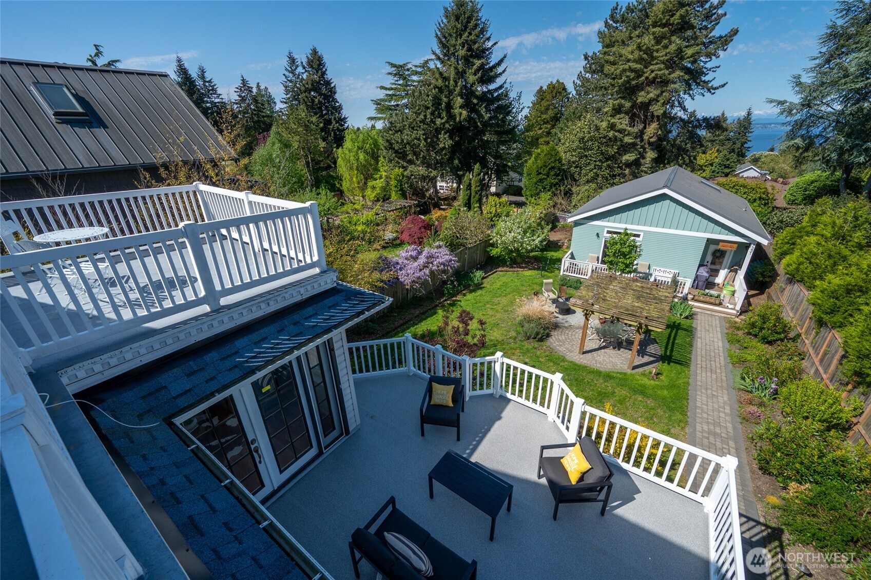 7333 39th Avenue SW