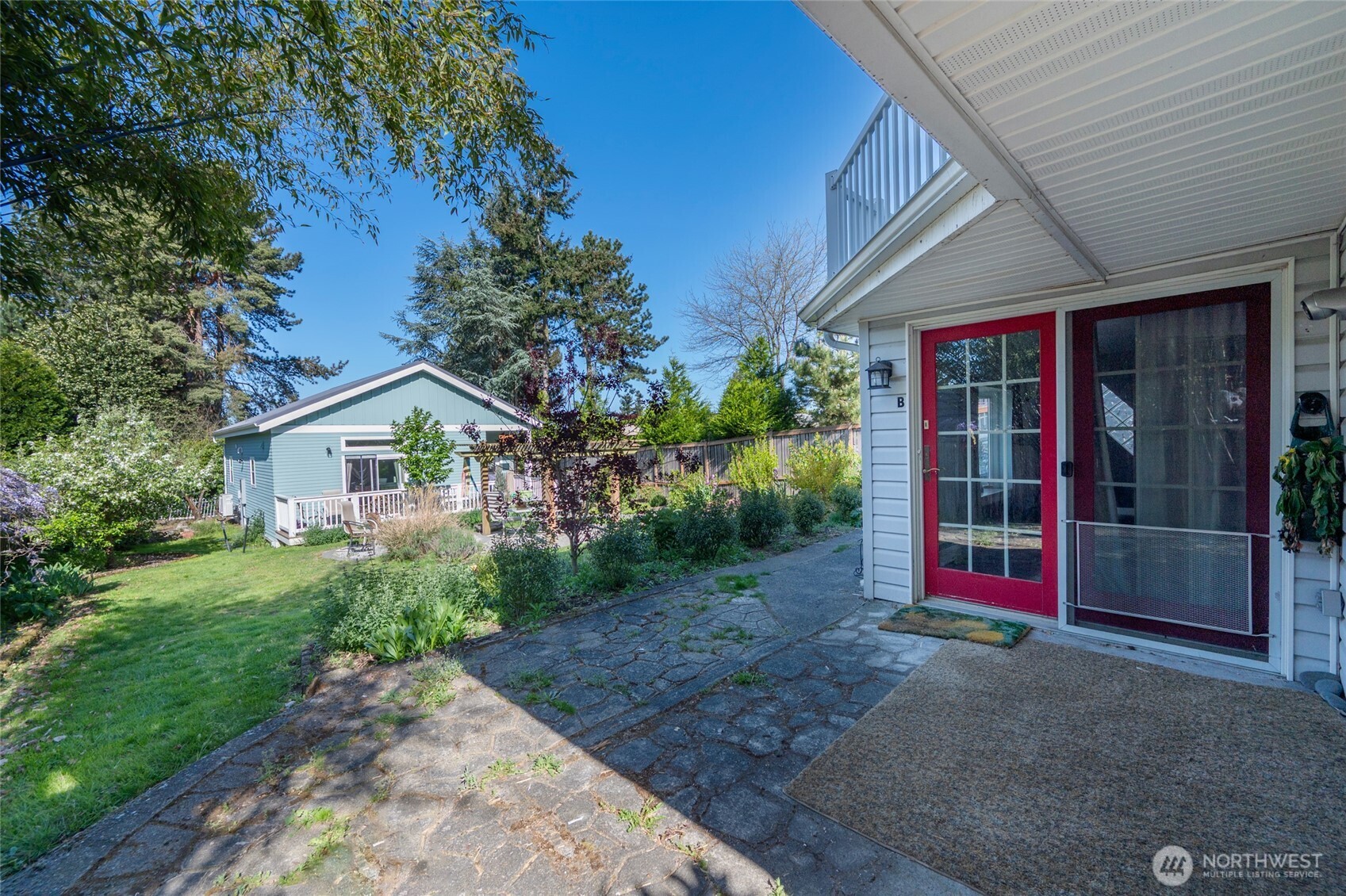 7333 39th Avenue SW