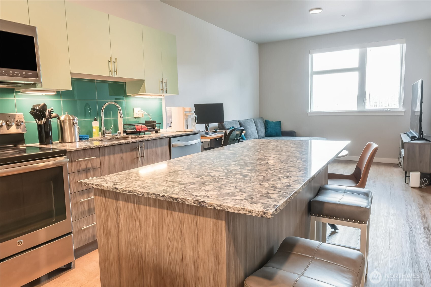 1085 103rd Avenue NE Unit: 619