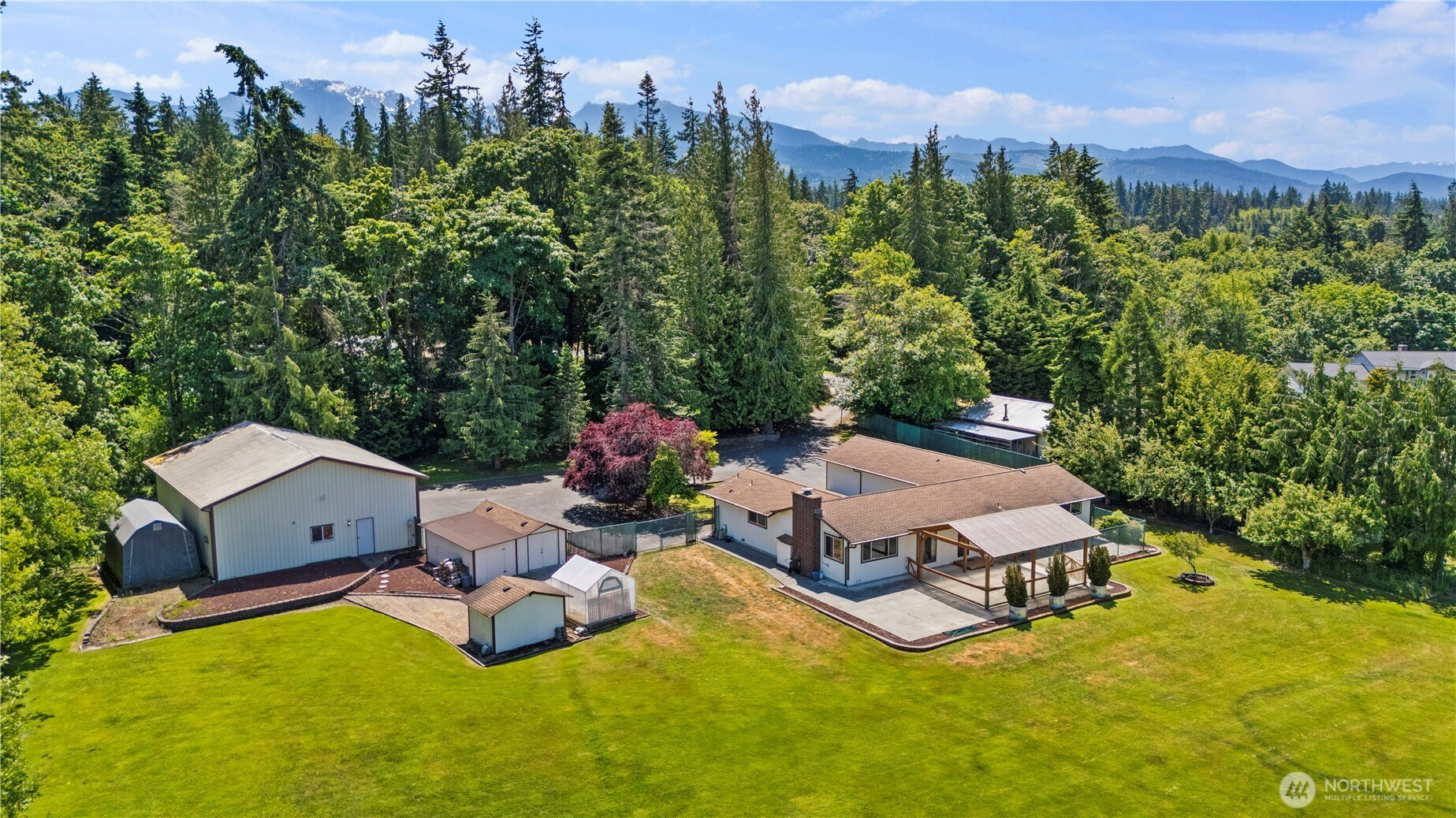 407 N Lees Creek Road