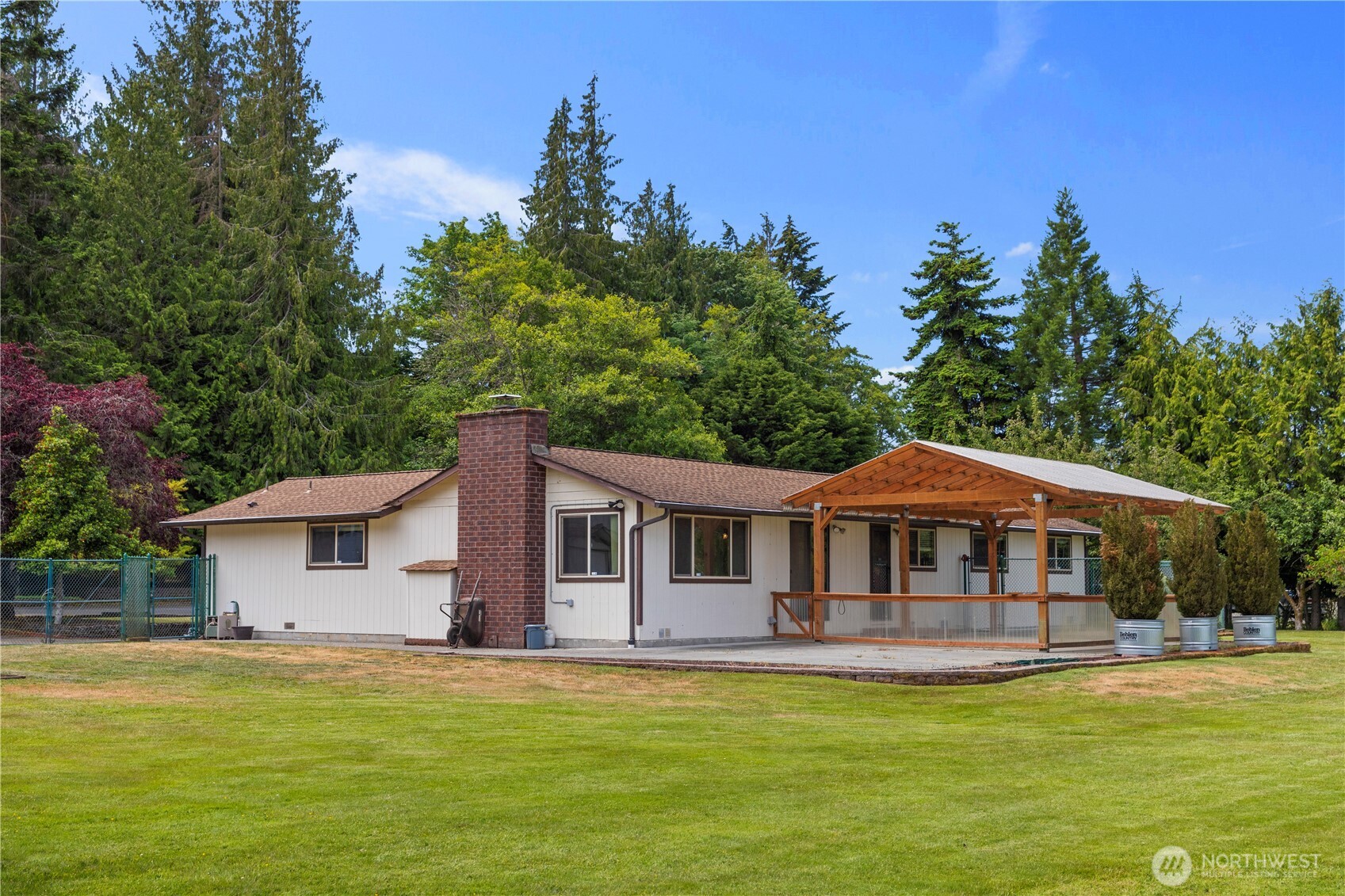 407 N Lees Creek Road