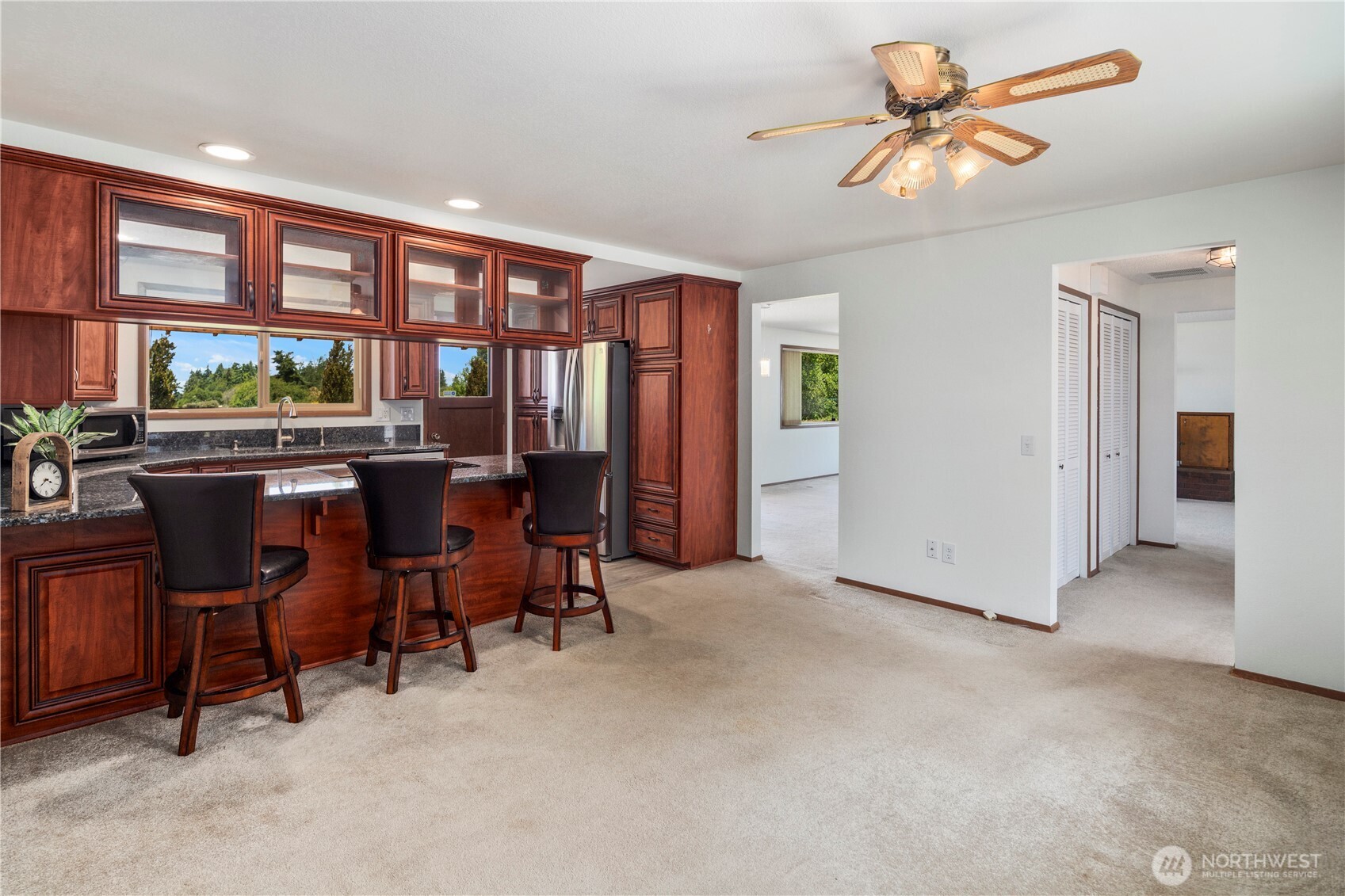 407 N Lees Creek Road