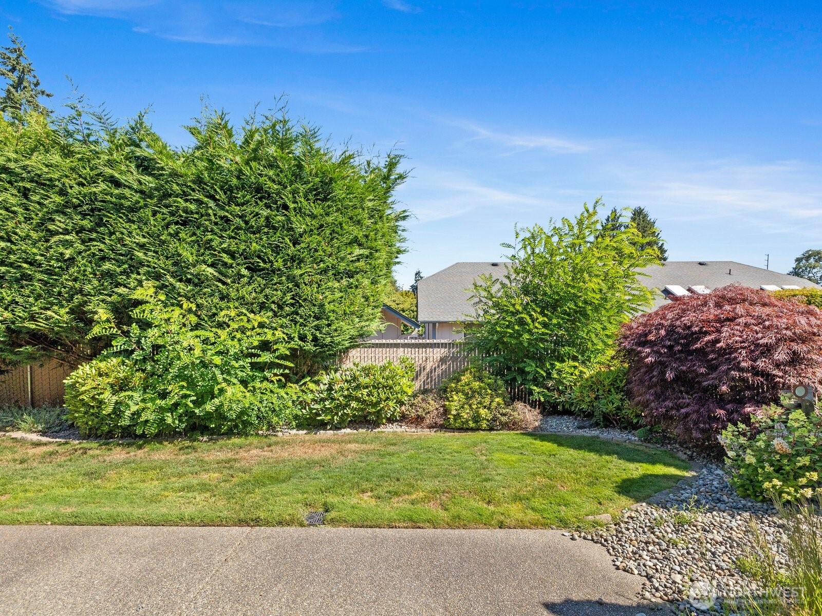 1 Lakewood Oaks Drive SW