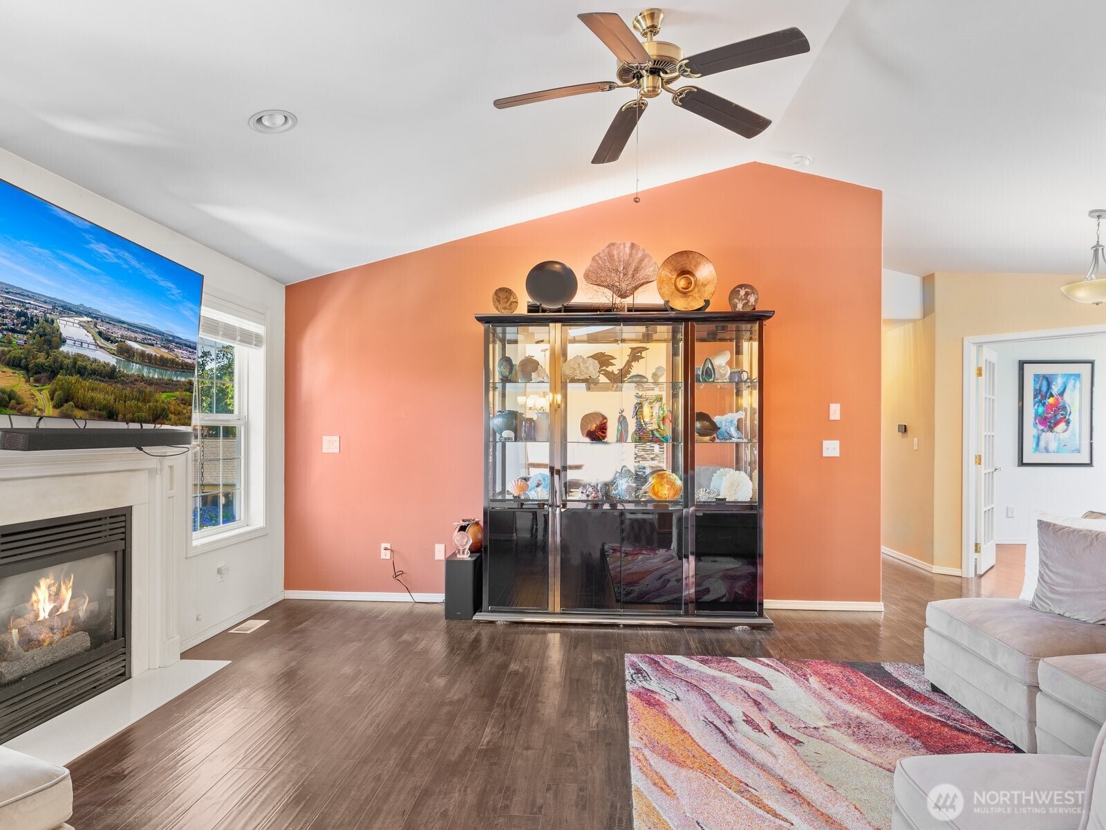 1 Lakewood Oaks Drive SW