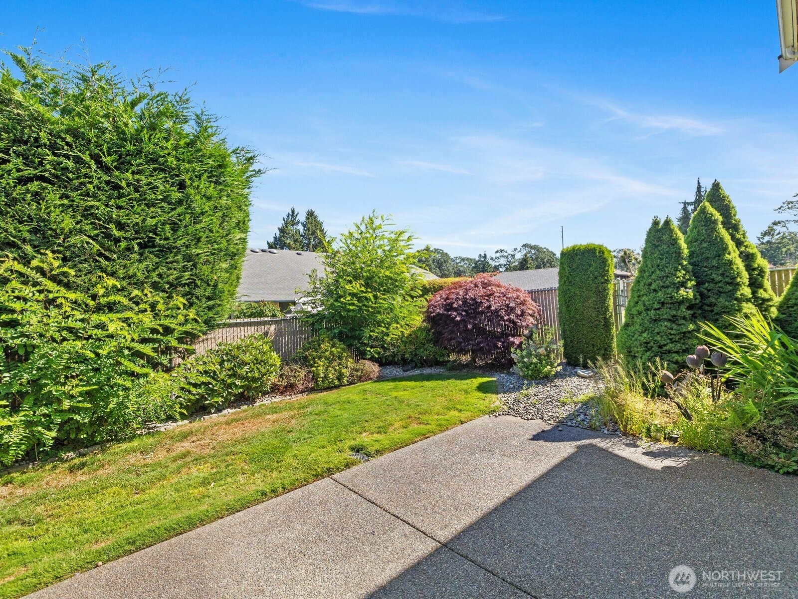 1 Lakewood Oaks Drive SW