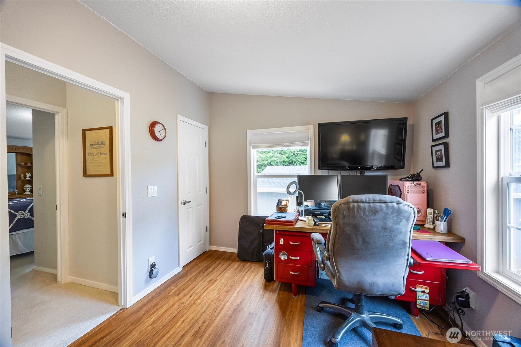 121 E Willopa Road
