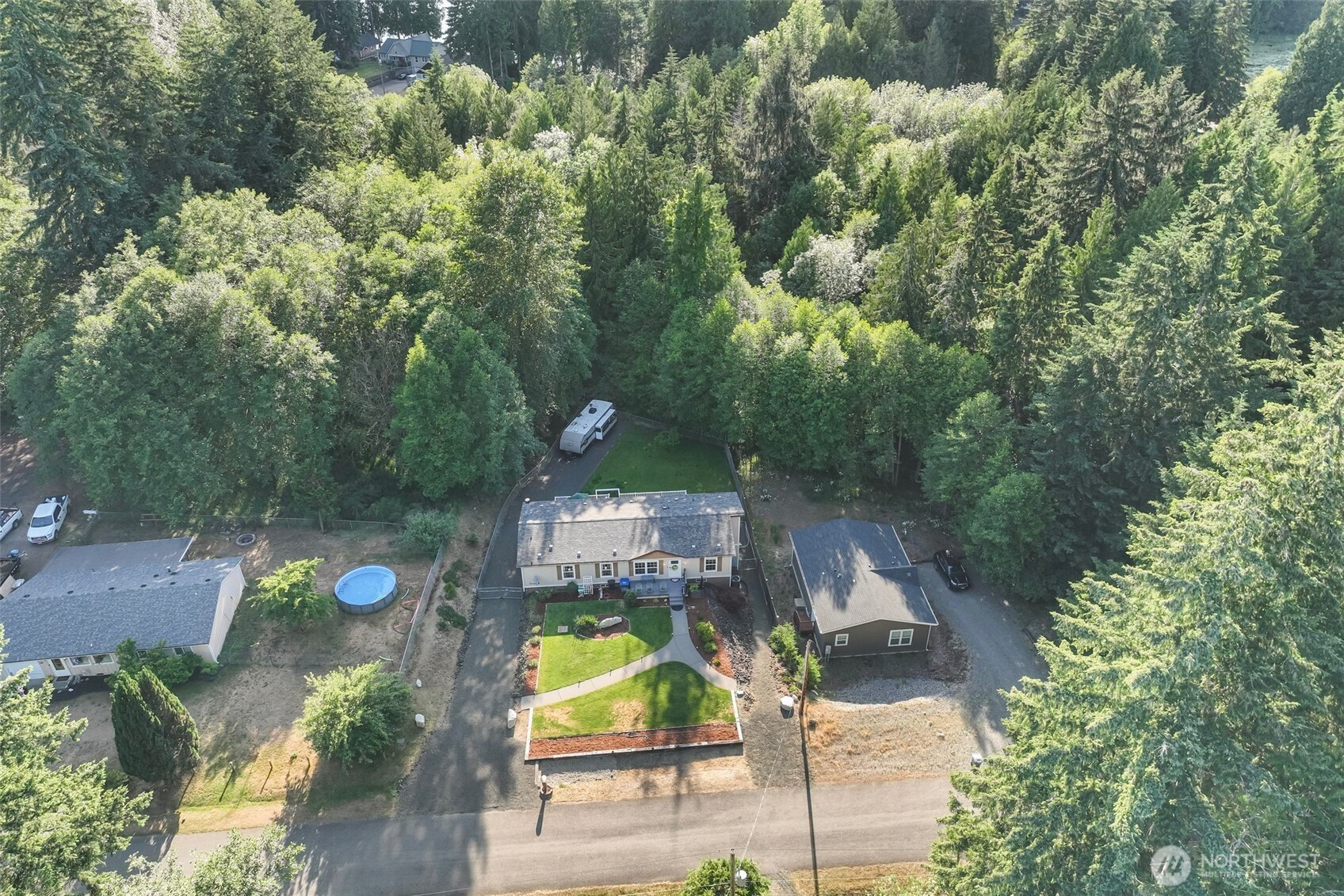 121 E Willopa Road