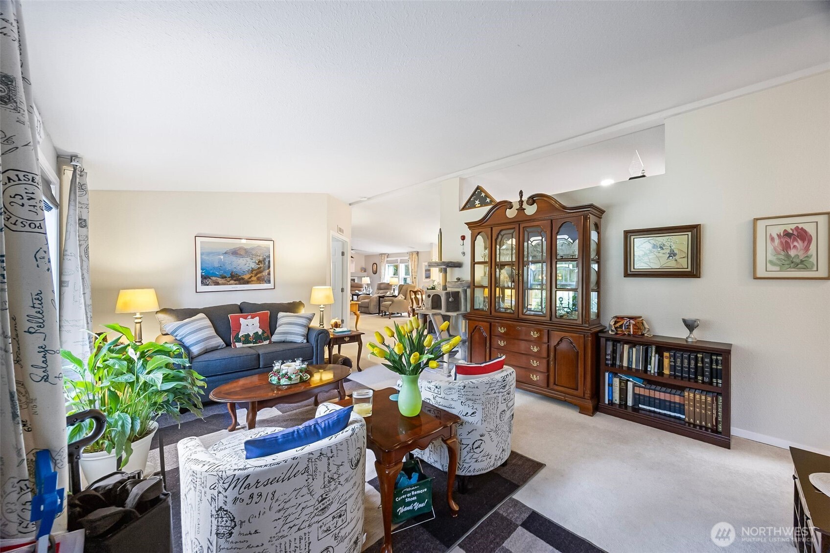 121 E Willopa Road
