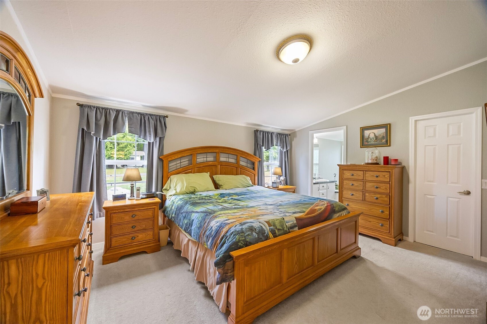 121 E Willopa Road