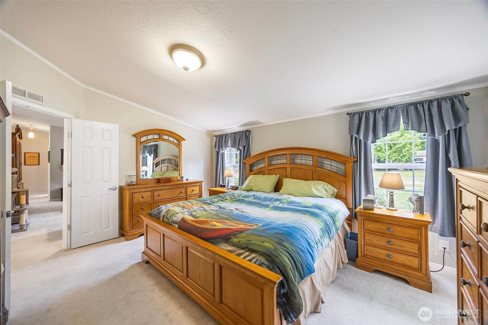121 E Willopa Road