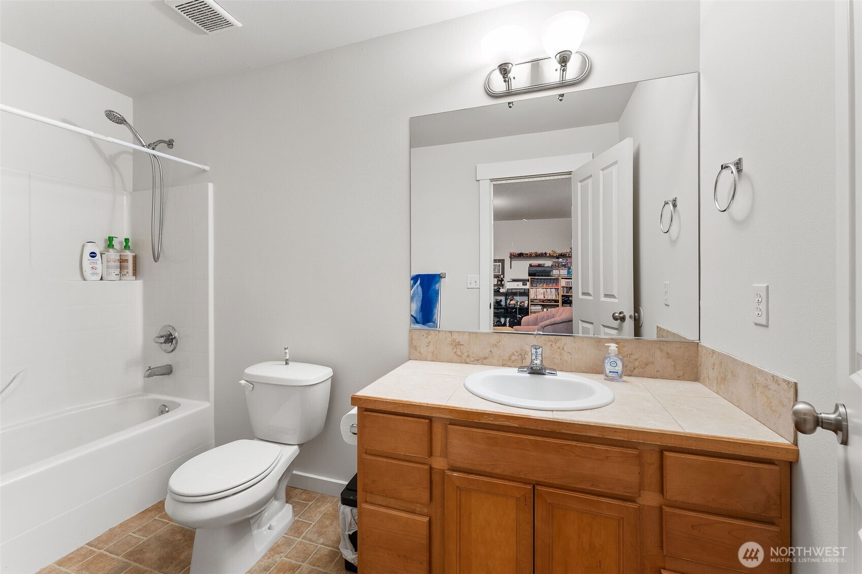 20835 20837 60th Street E