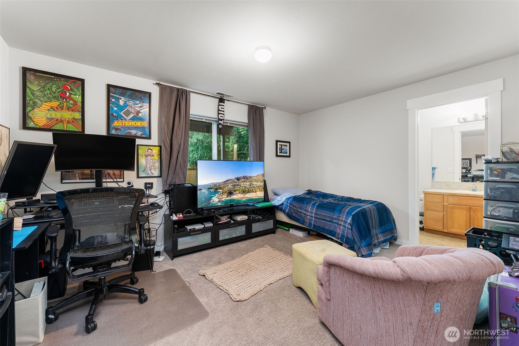 20835 20837 60th Street E
