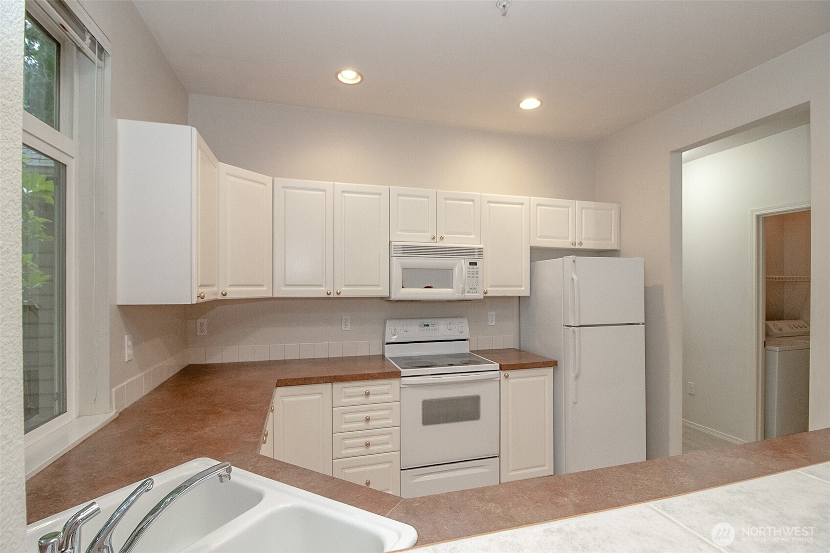 12712 Admiralty Way Unit: F106
