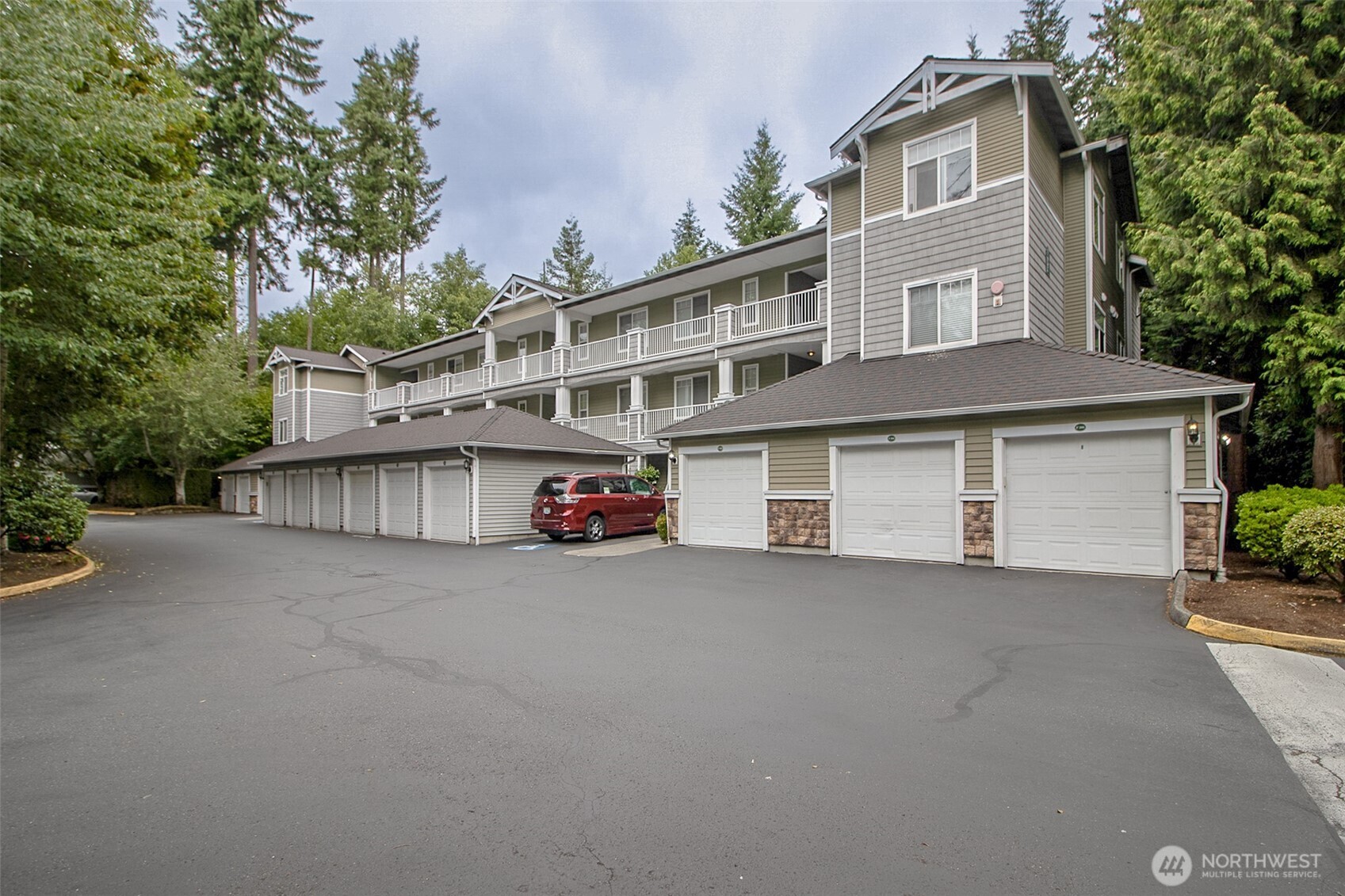12712 Admiralty Way Unit: F106