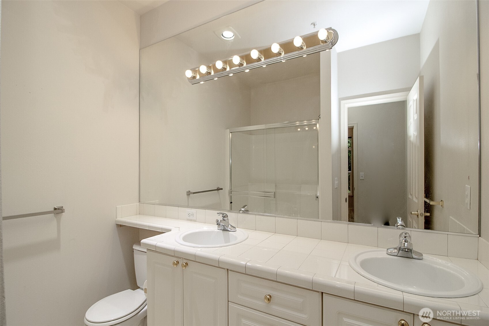12712 Admiralty Way Unit: F106