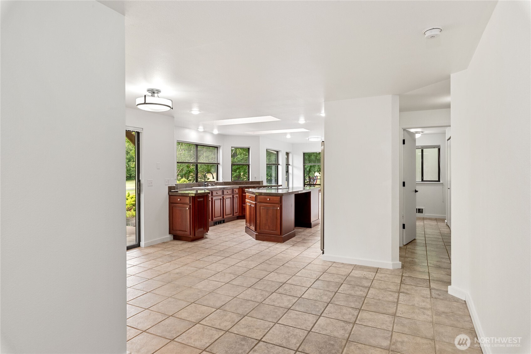 250 N Fairway Drive E