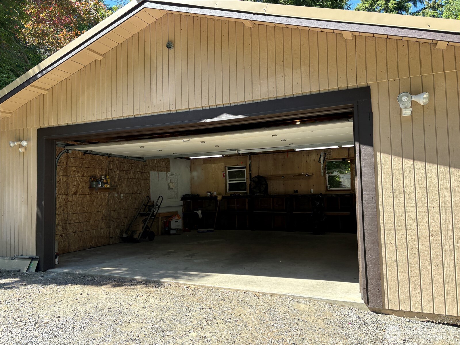 1311 SW Lake Roesiger Road