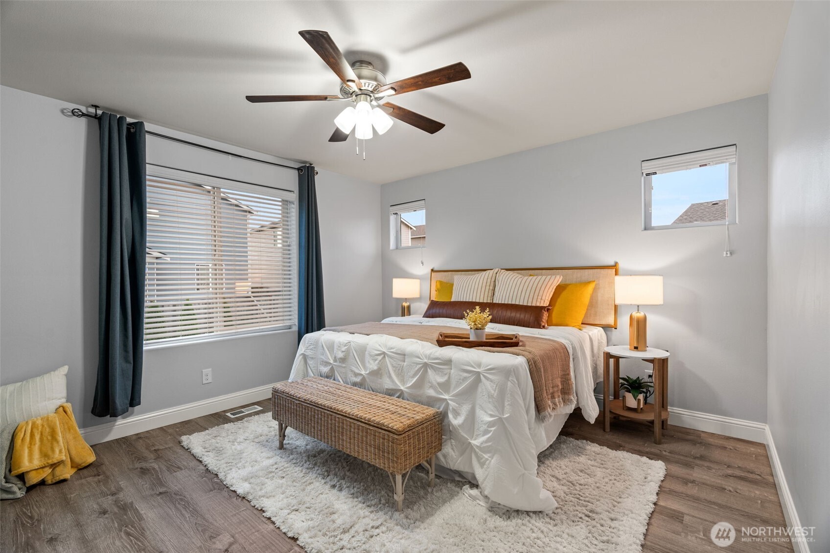 1906 192nd street Court E