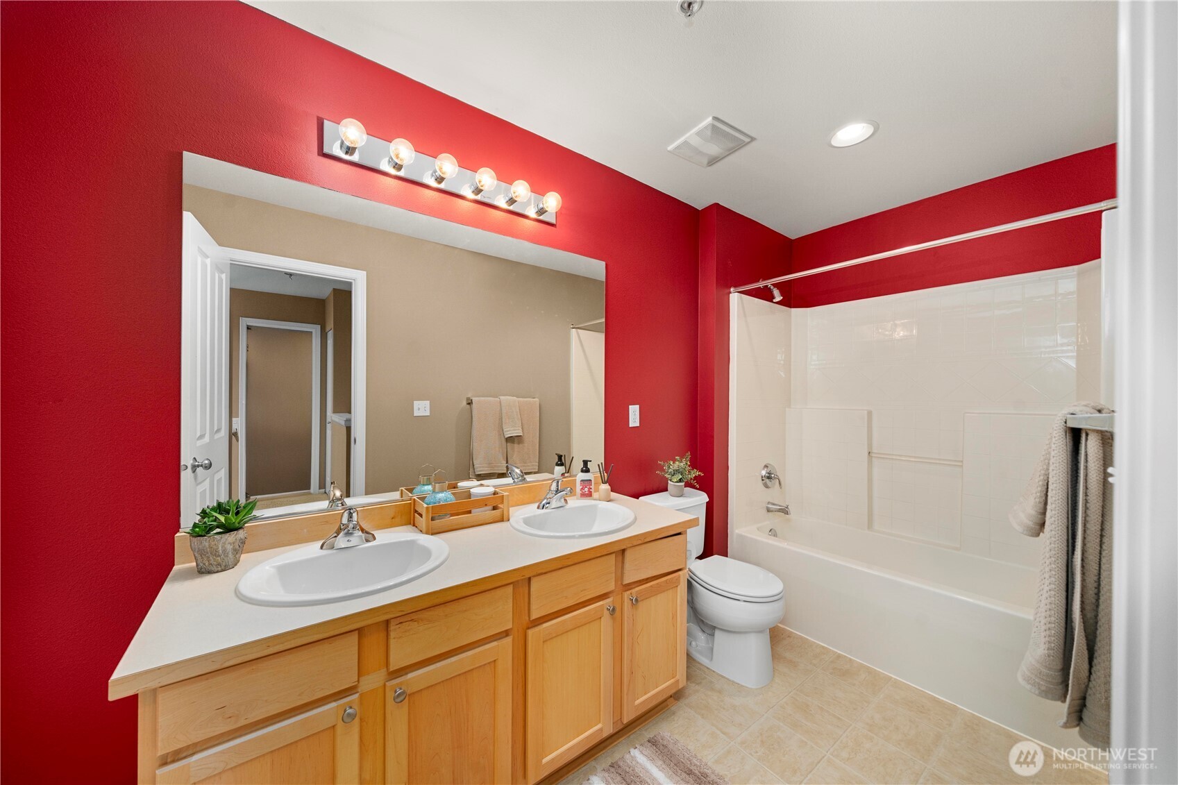 6547 Lindsay Avenue SE Unit: 18C