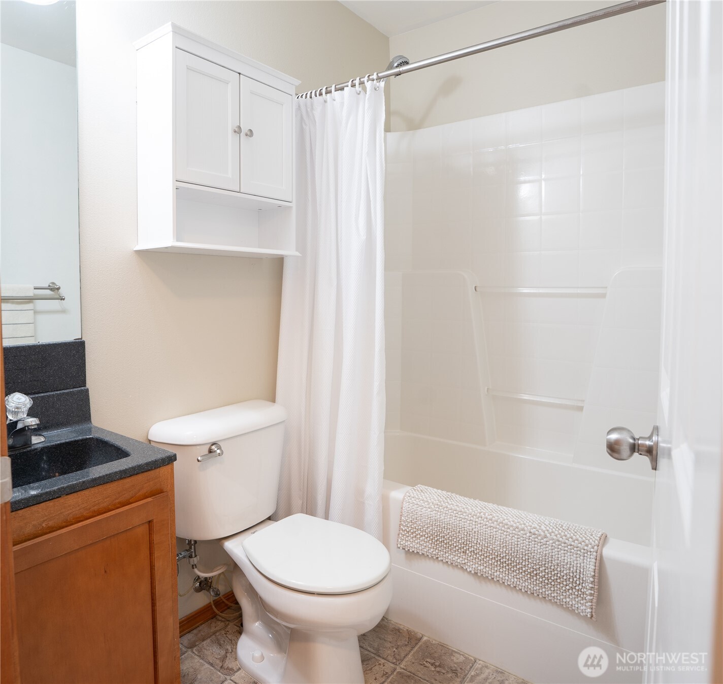12723 35th Avenue NE Unit: B