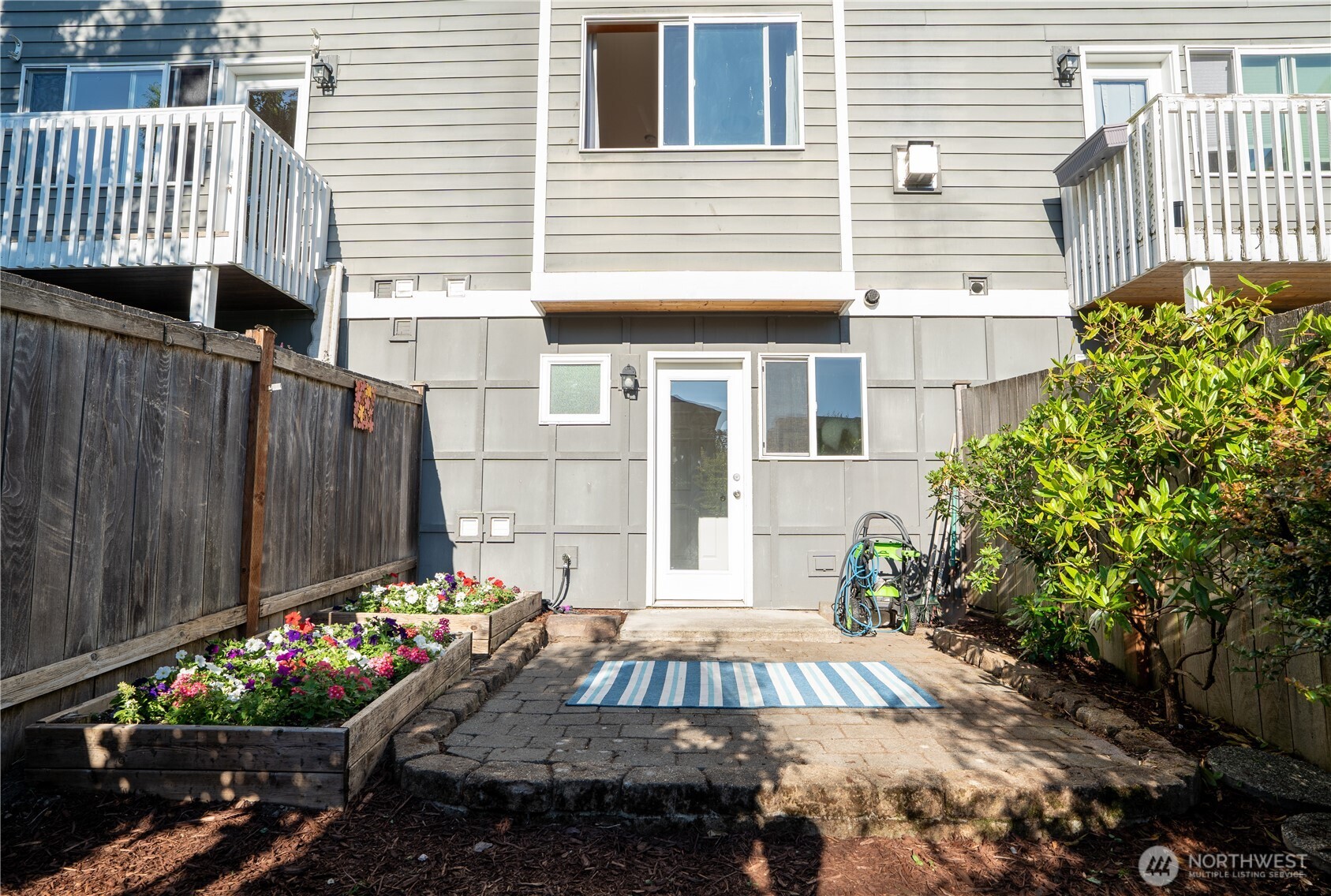 12723 35th Avenue NE Unit: B