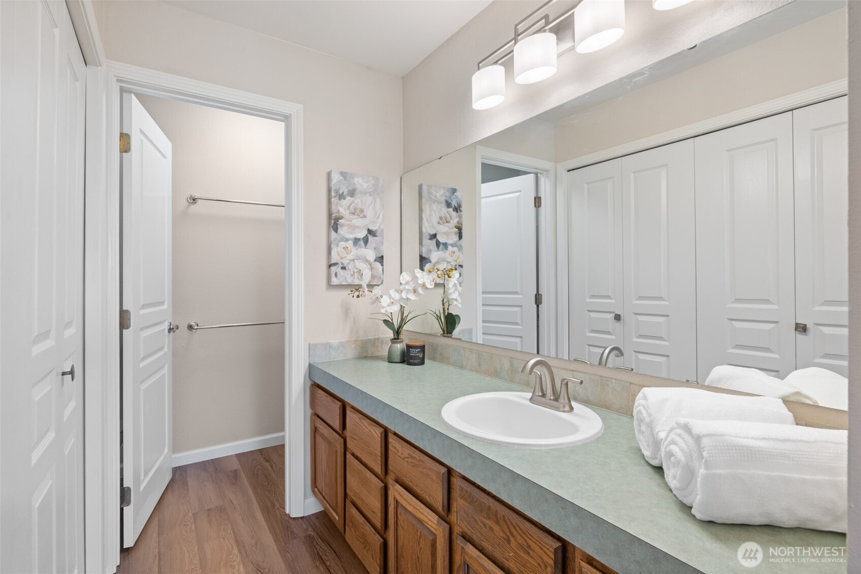 300 N Sequim Avenue Unit: 15