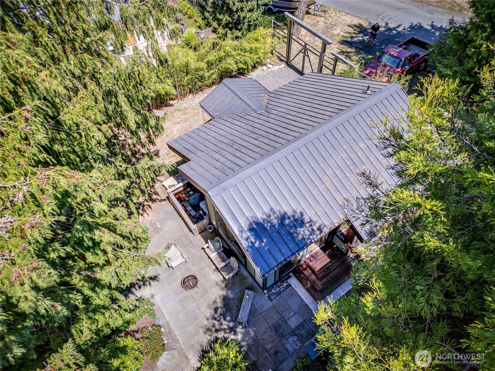 2219 Rose Street