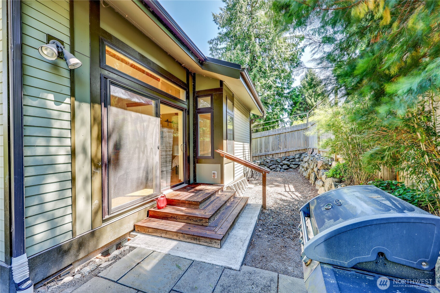 2219 Rose Street