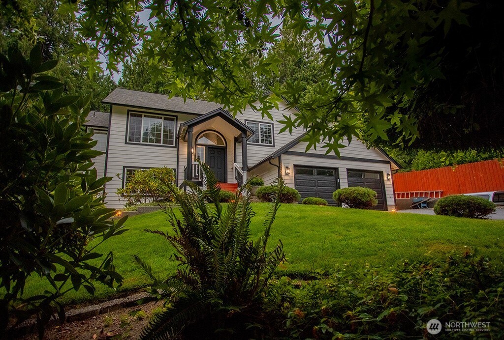 4925 NW Discovery Ridge Court