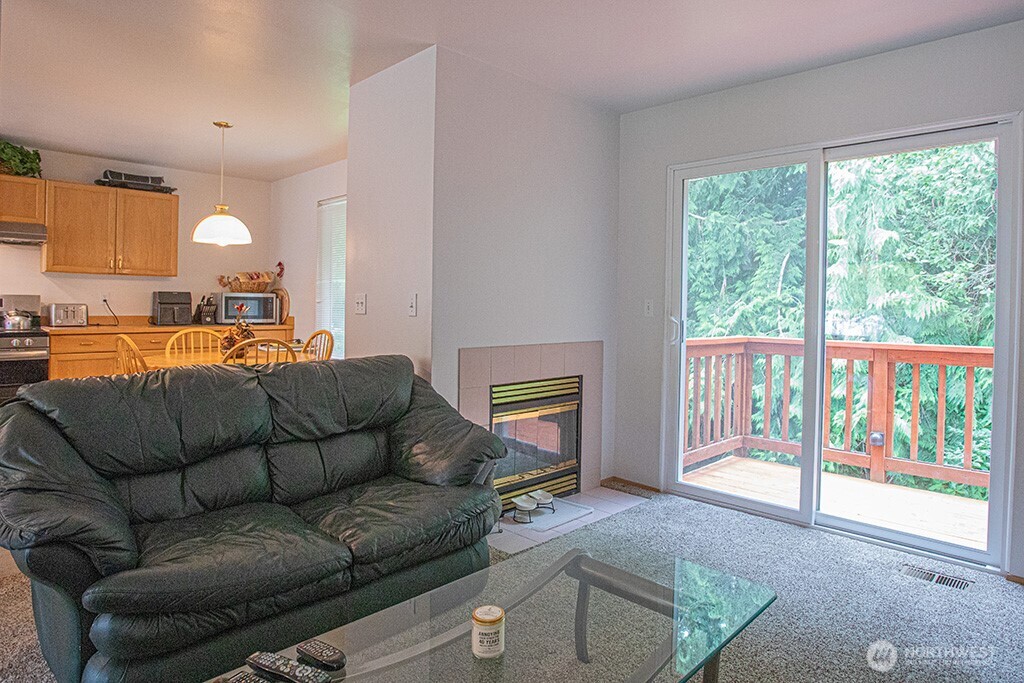 4925 NW Discovery Ridge Court