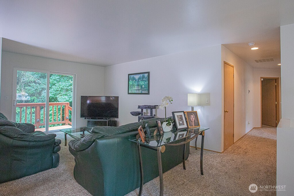 4925 NW Discovery Ridge Court