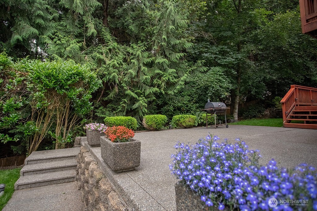 4925 NW Discovery Ridge Court