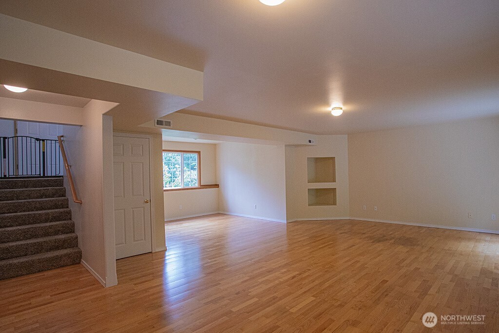 4925 NW Discovery Ridge Court