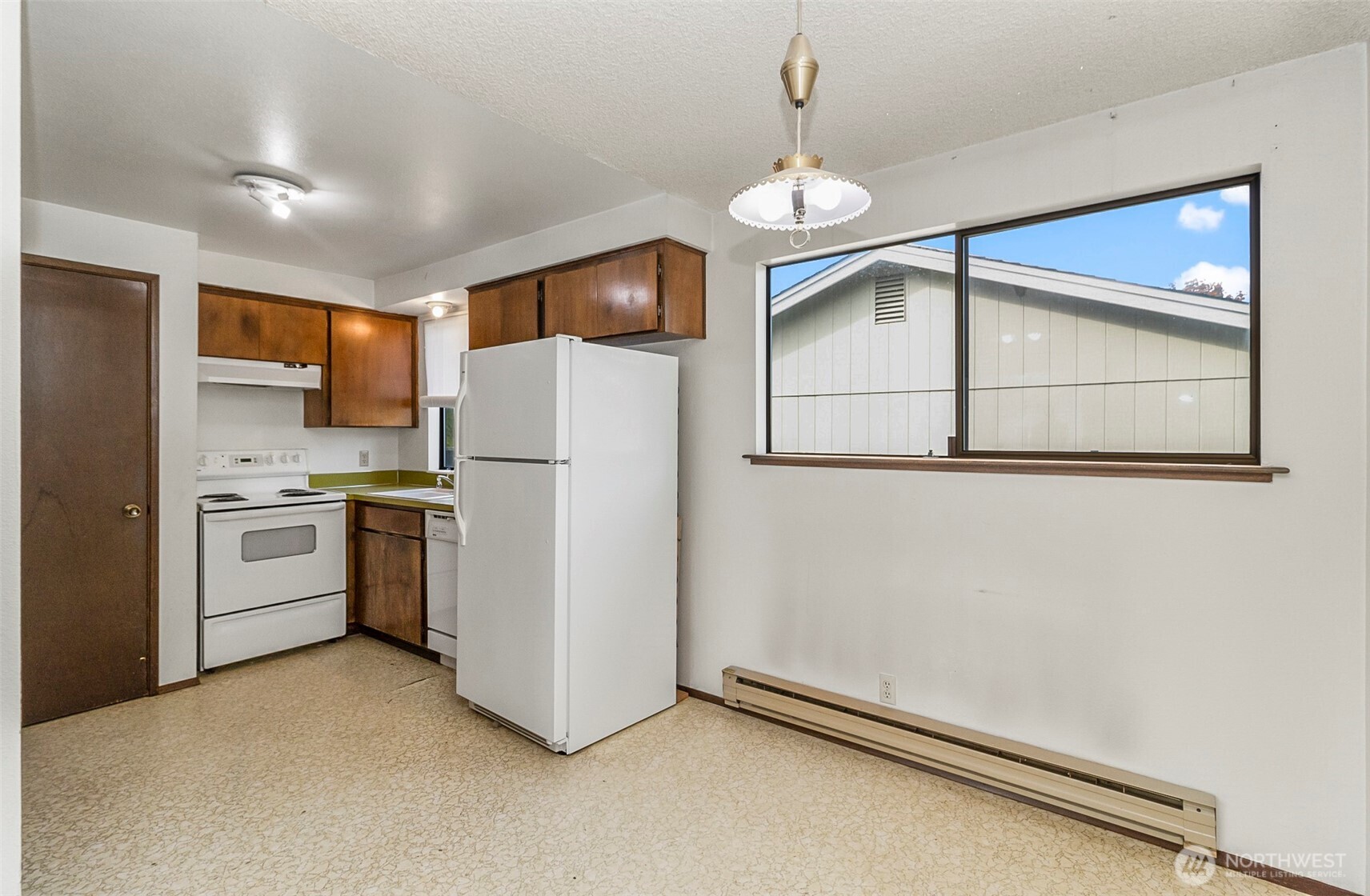 1200 Lenora Court