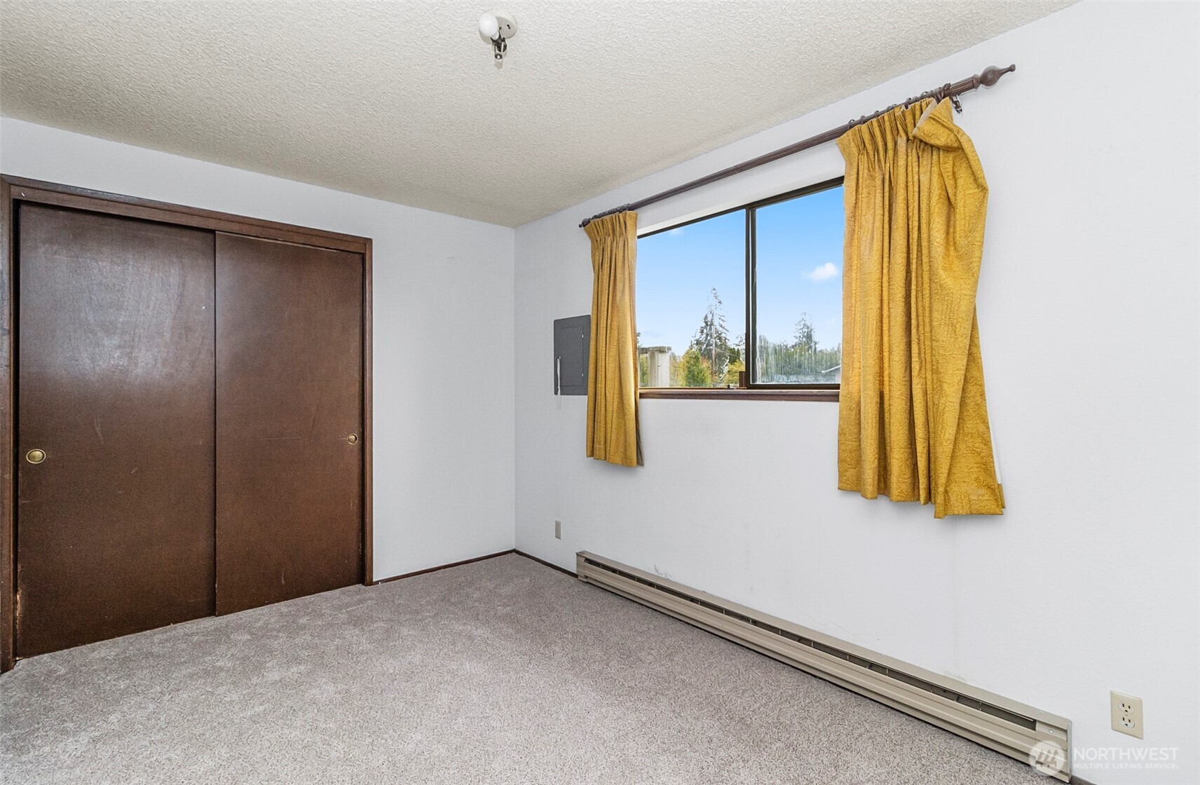 1200 Lenora Court