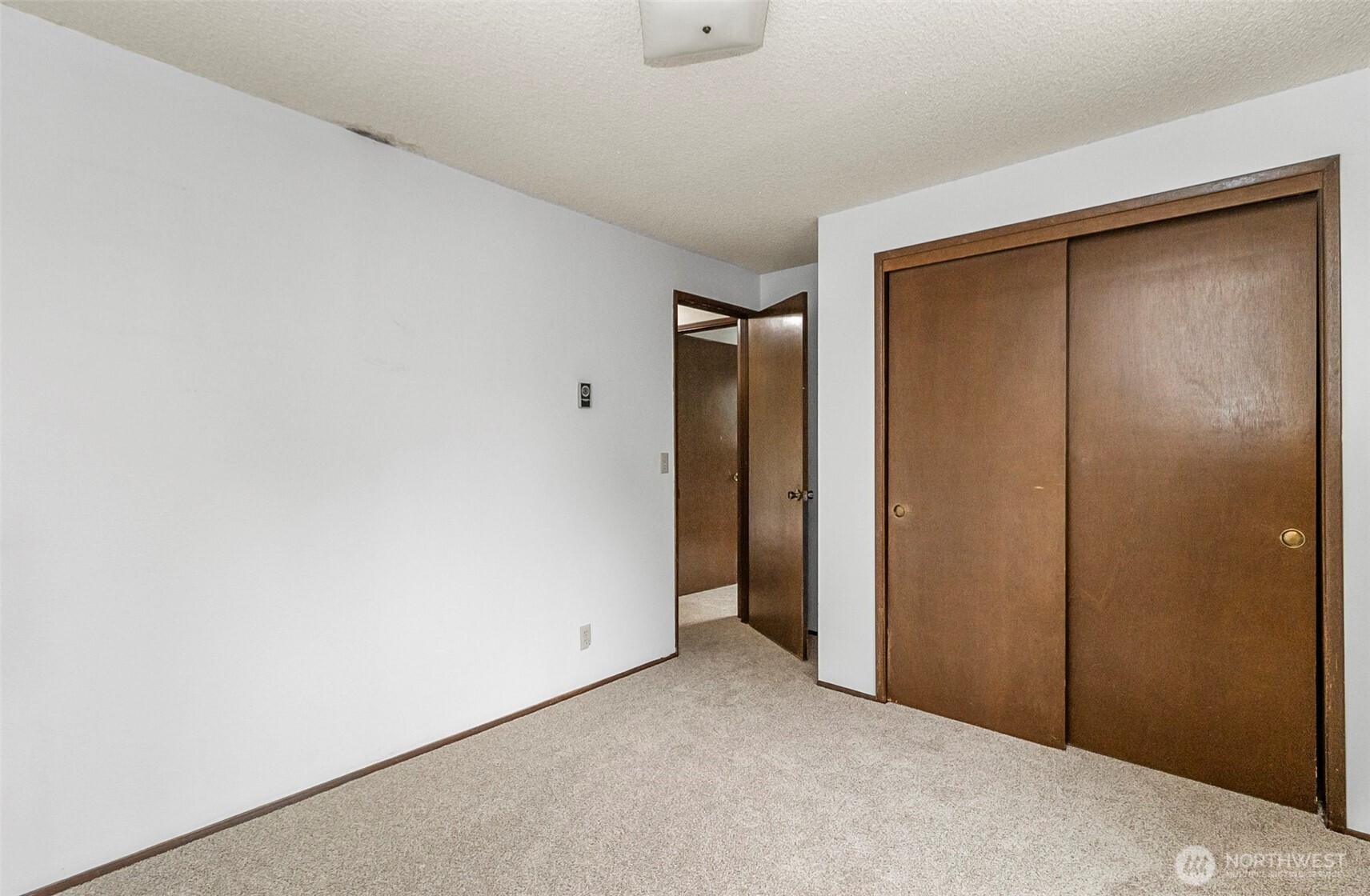 1200 Lenora Court