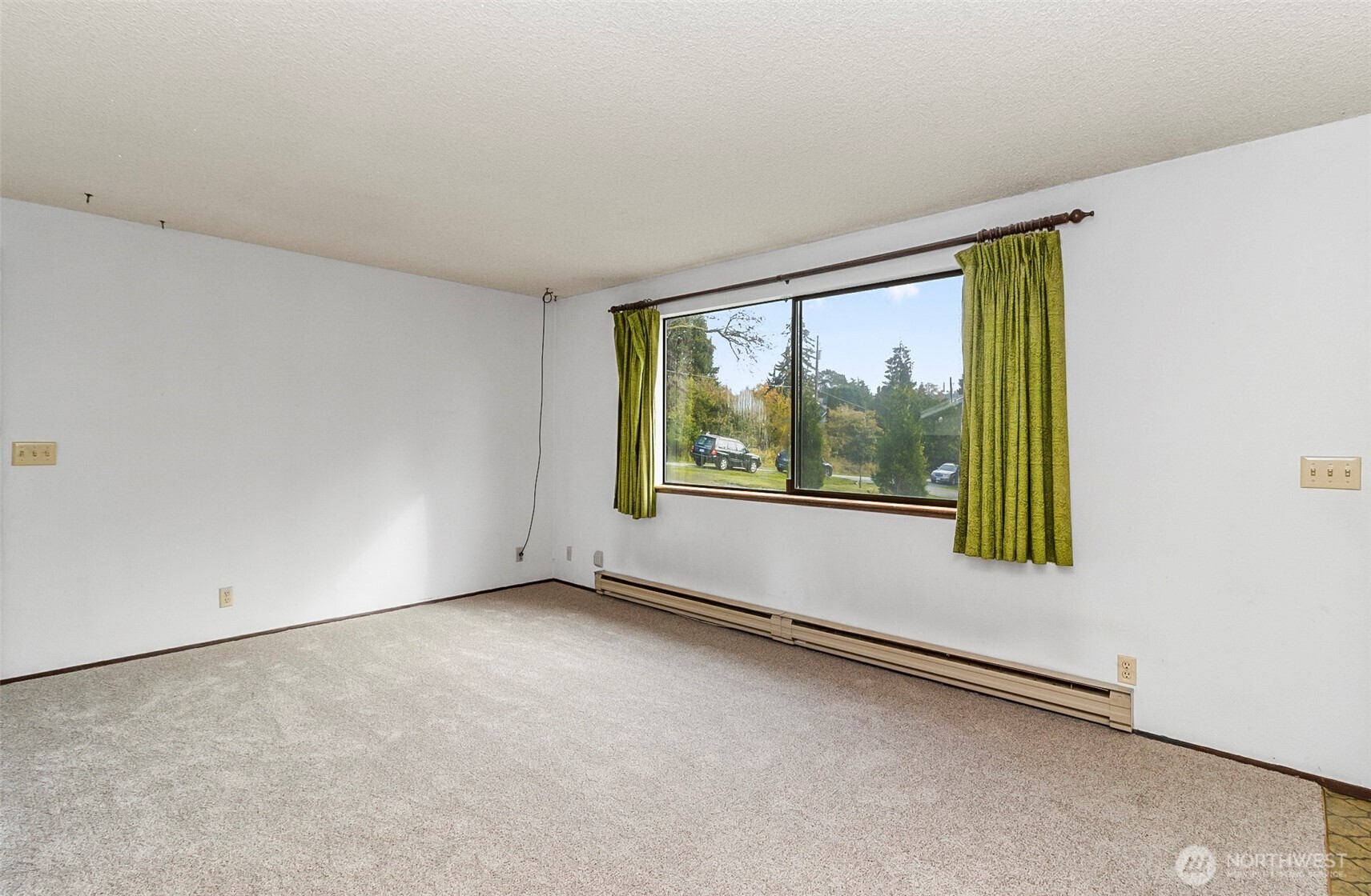 1200 Lenora Court