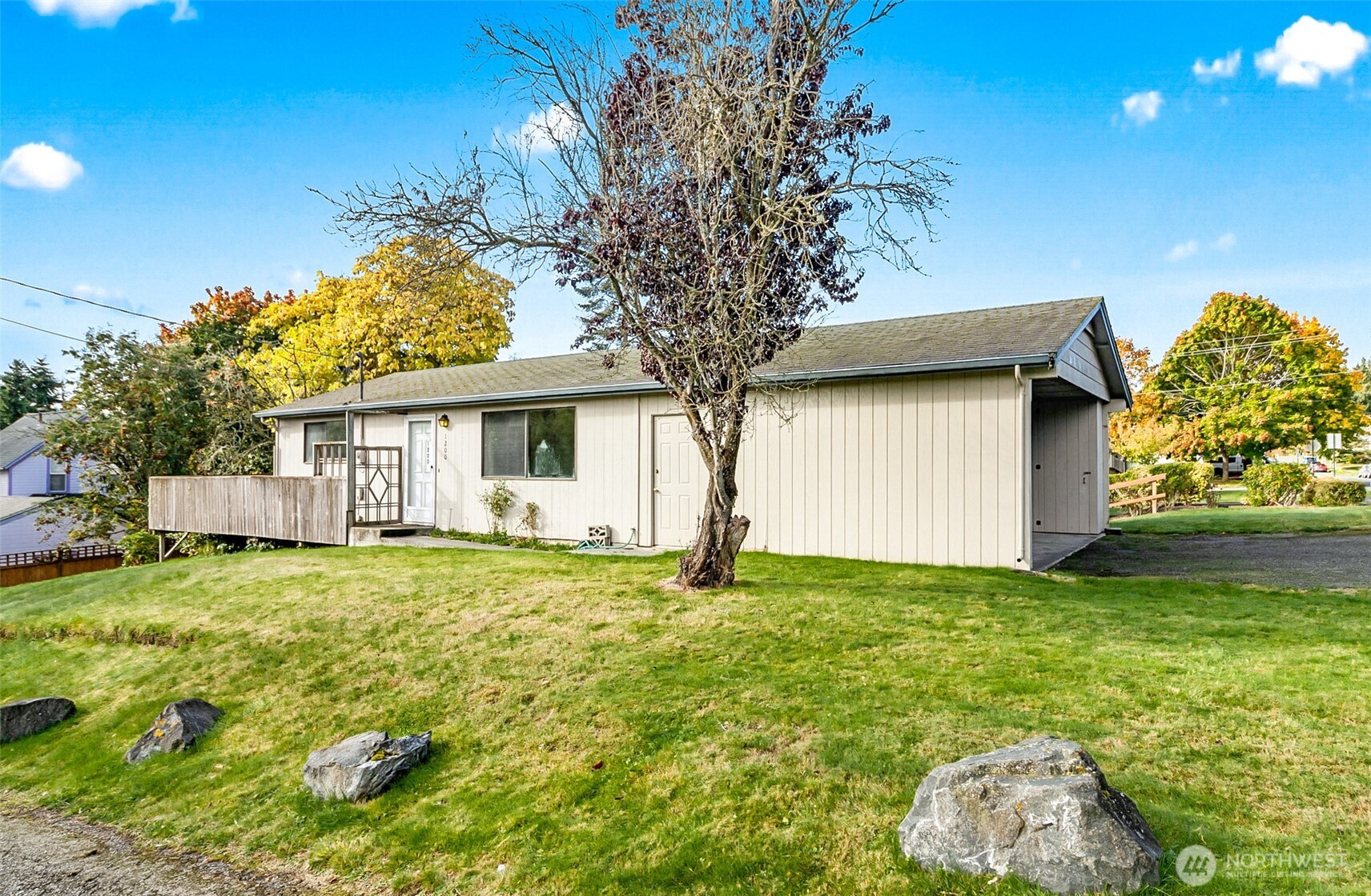 1200 Lenora Court